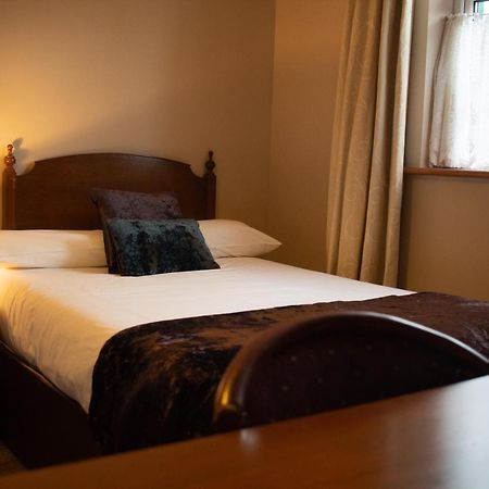Bridge Hotel Арклоу Екстер'єр фото
