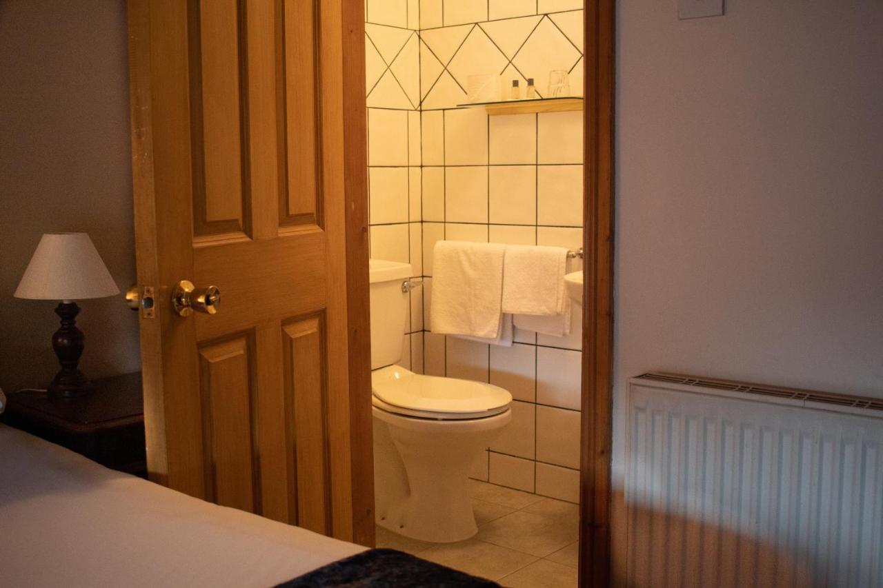Bridge Hotel Арклоу Екстер'єр фото
