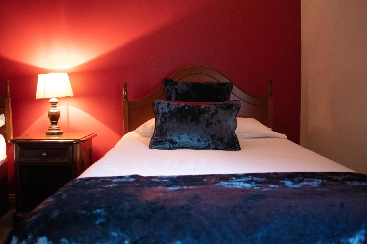 Bridge Hotel Арклоу Екстер'єр фото